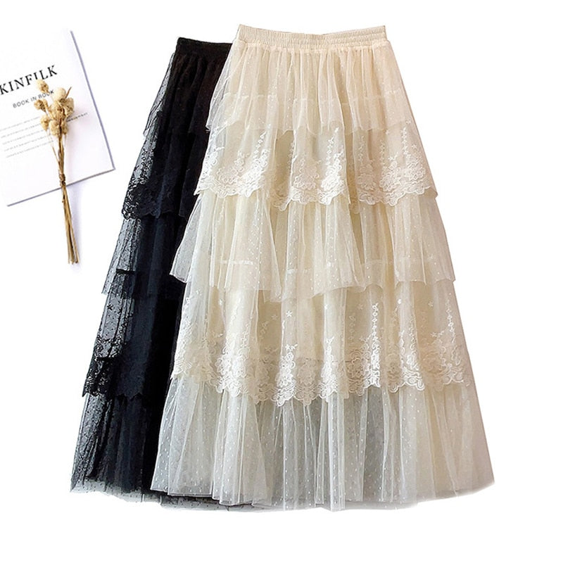 Womens Tiered Lace Skirt | Black